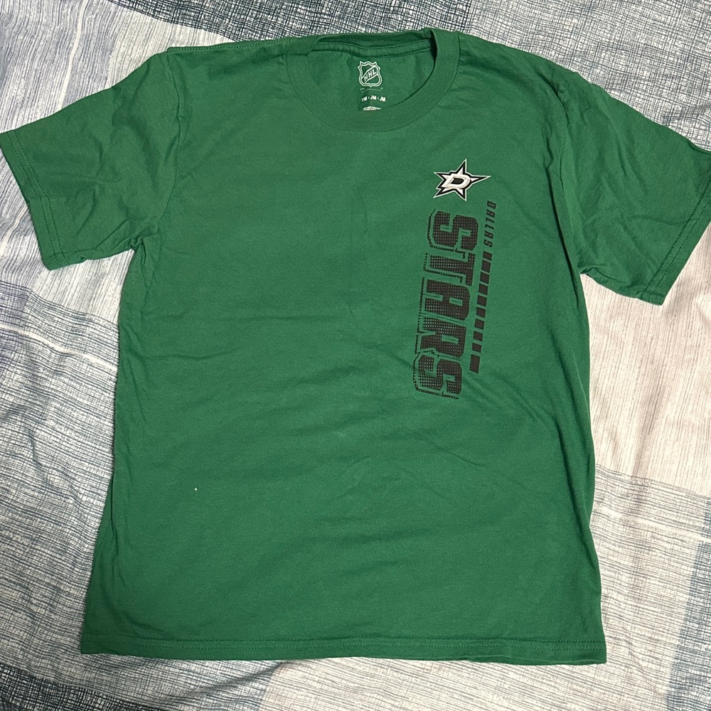 Youth Dallas Stars hockey tee size medium